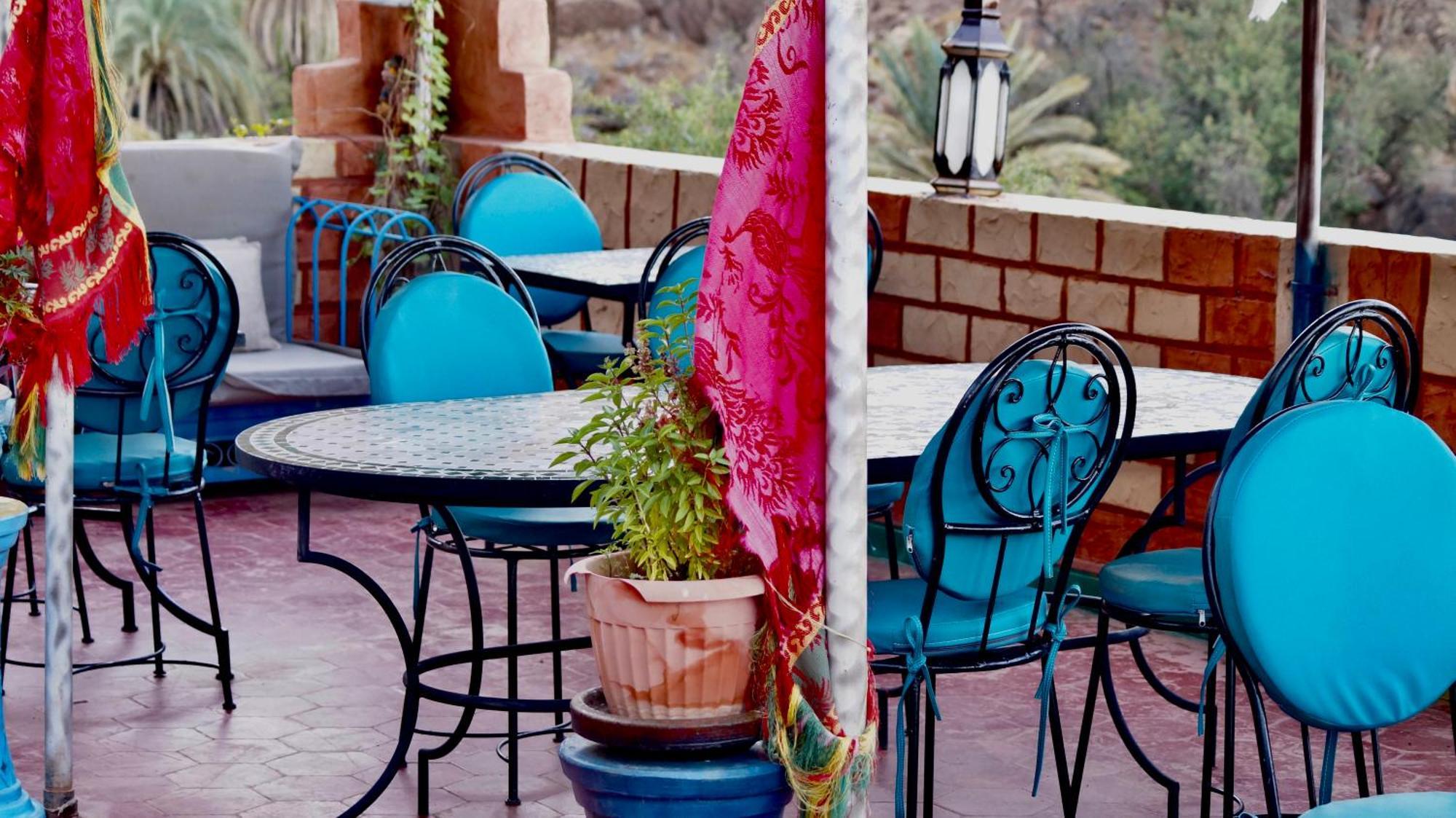 La Maison Traditionnelle Hotel Et Guesthouse ทาเฟราสท์ ภายนอก รูปภาพ